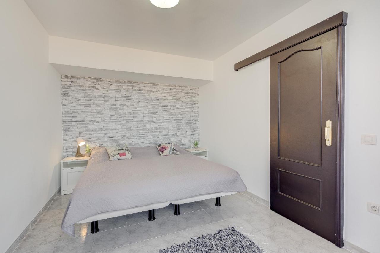 פוארטו דה סנטיאגו Luxury Apartment With Stunning Ocean View מראה חיצוני תמונה